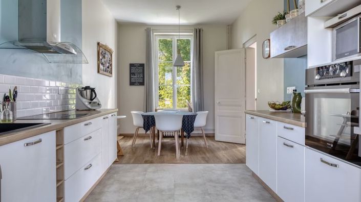 Image No.3-5 Bed House for sale