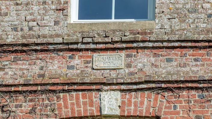 Image No.30-5 Bed House for sale