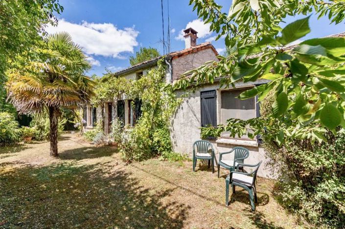 Image No.1-Maison de 2 chambres à vendre à Rouillac
