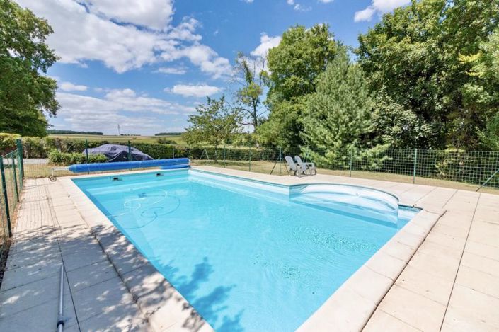 Image No.4-2 Bed House for sale