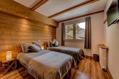 40-2025-06-18-mb-fiona-abbaye-mr