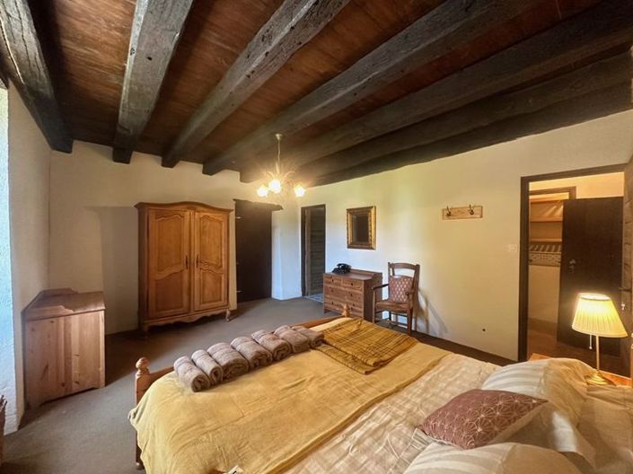 Image No.52-8 Bed House for sale