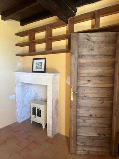 Image No.62-8 Bed House for sale