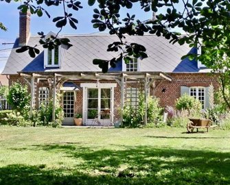 1 - Songeons, House