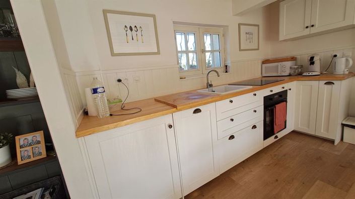 Image No.10-2 Bed House for sale