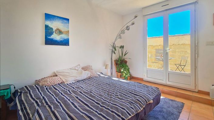 Image No.9-6 Bed House for sale