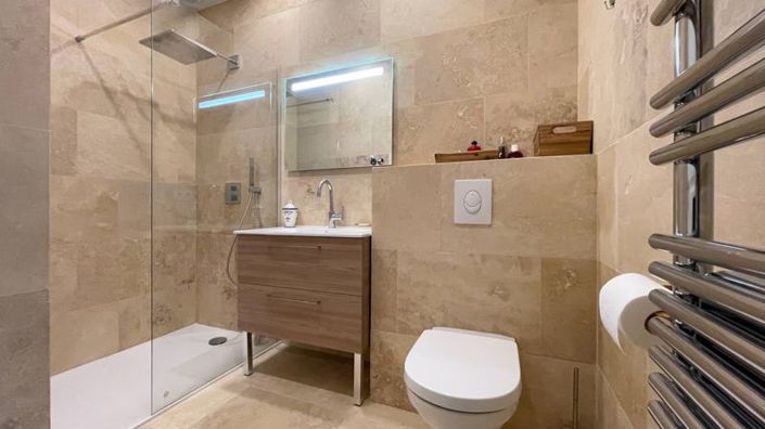 Image No.12-2 Bed Apartment for sale