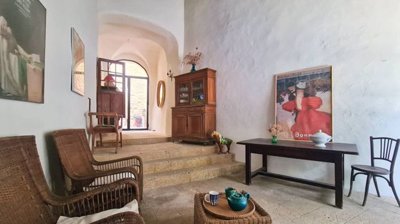 estate-gard-france-charming-village-house-wit