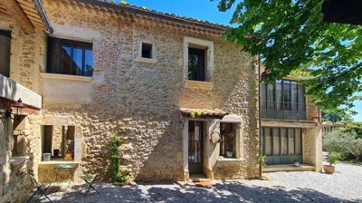 estate-gard-france-magnificent-stone-farmhous