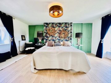 proprieteequestreavendre7pieces28hectaresland