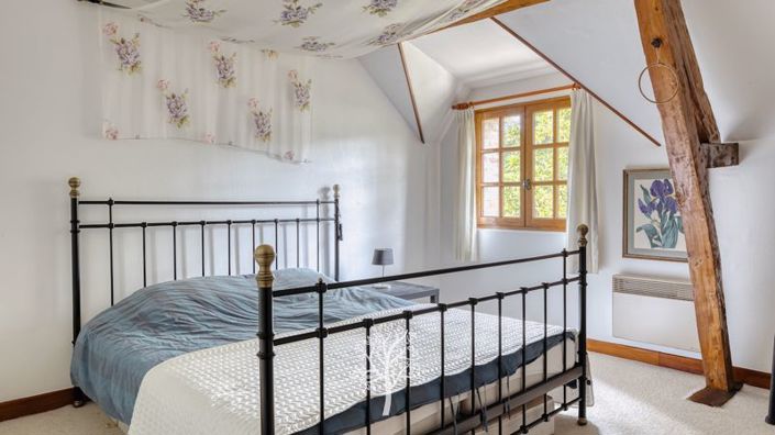 Image No.13-5 Bed Property for sale