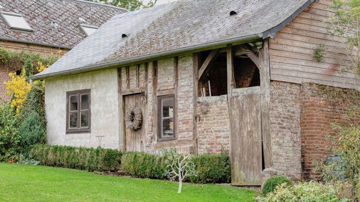 Image No.17-5 Bed House for sale