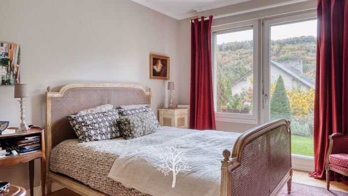 Image No.26-5 Bed House for sale