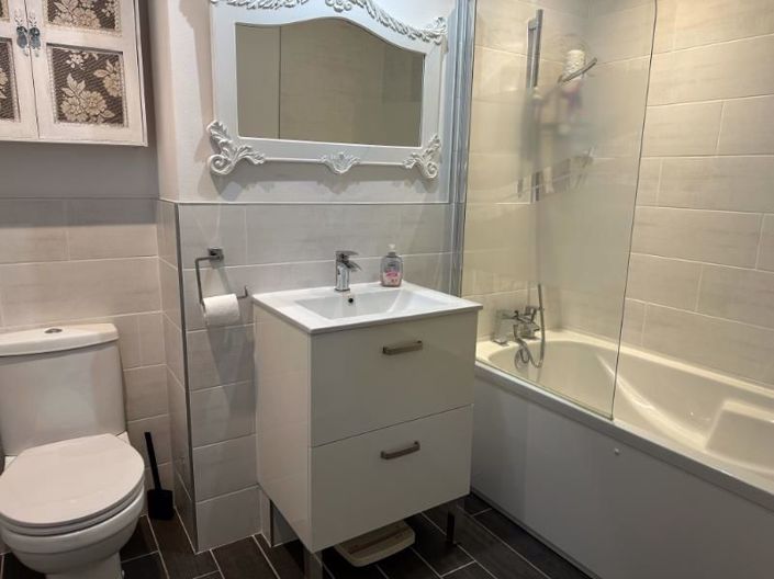 Image No.23-3 Bed House for sale