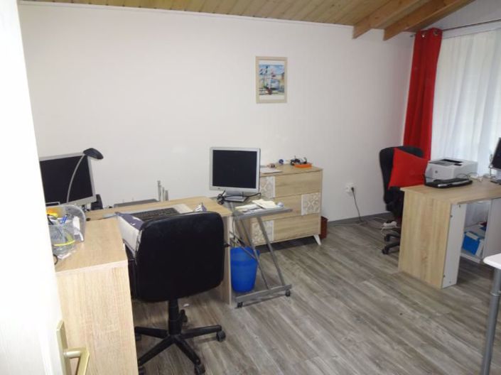 Image No.6-3 Bed House for sale