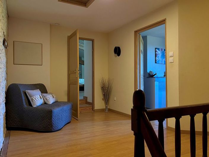 Image No.12-6 Bed House for sale