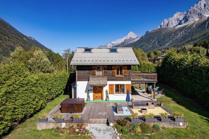 Image No.4-5 Bed Property for sale