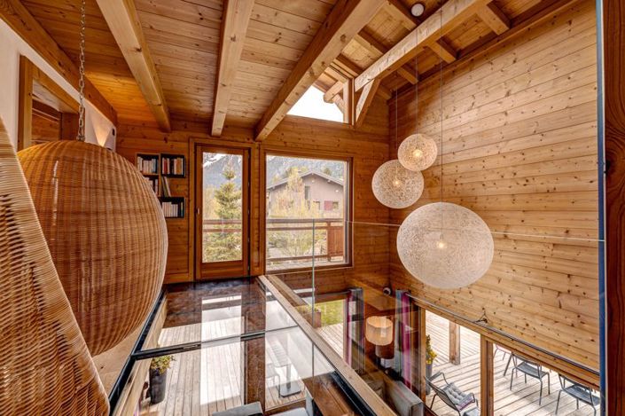 Image No.11-6 Bed Property for sale