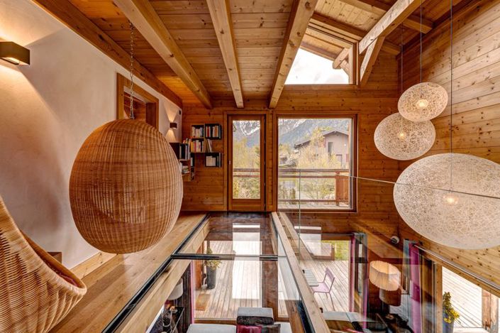 Image No.3-6 Bed Property for sale