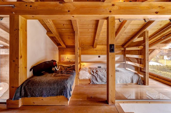 Image No.36-6 Bed Property for sale