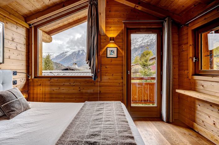 Image No.39-6 Bed Property for sale