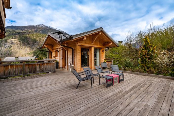 Image No.42-6 Bed Property for sale