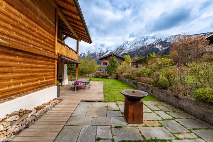 Image No.44-6 Bed Property for sale