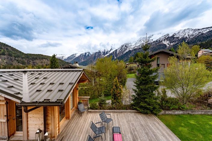 Image No.45-6 Bed Property for sale