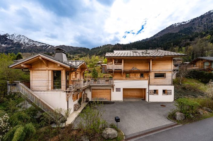 Image No.46-6 Bed Property for sale