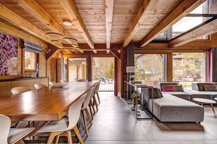 Image No.9-6 Bed Property for sale