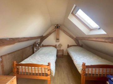 photo2e67293170f9658a2f8f50d428605c7e