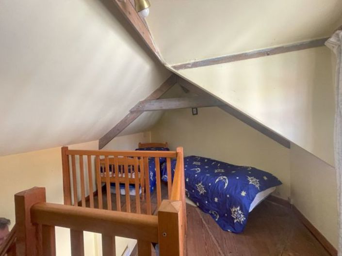 Image No.25-6 Bed House for sale