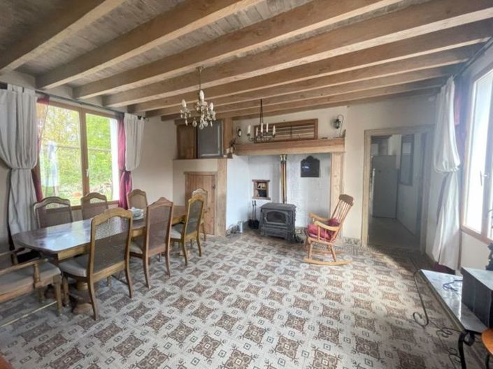 Image No.7-6 Bed House for sale