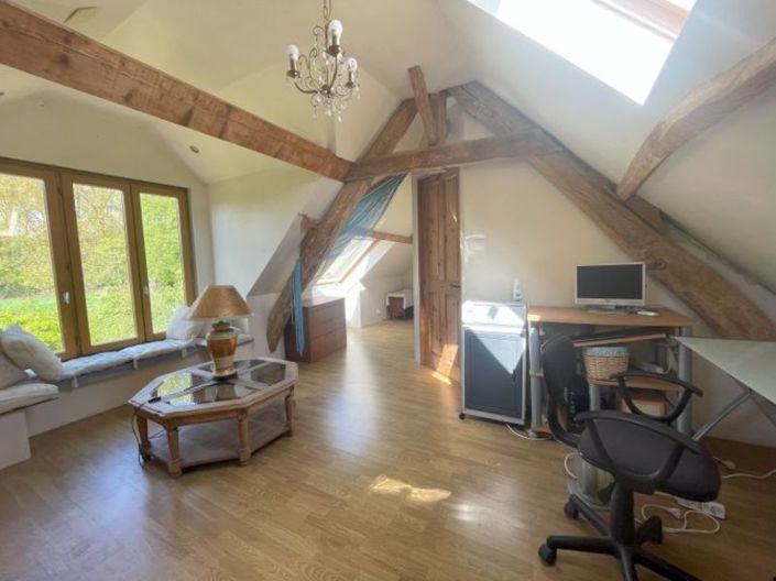 Image No.9-6 Bed House for sale