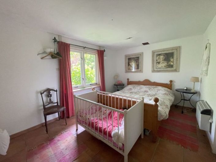 Image No.20-6 Bed Cottage for sale