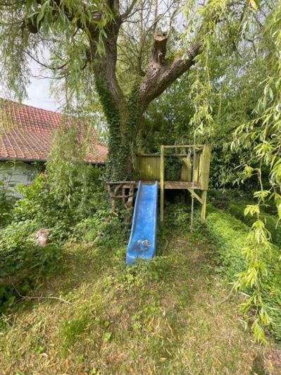 Image No.23-6 Bed Cottage for sale