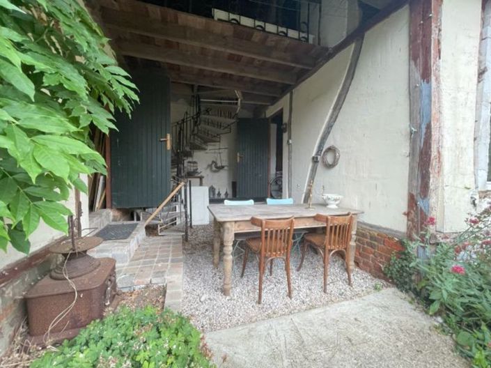 Image No.29-6 Bed Cottage for sale