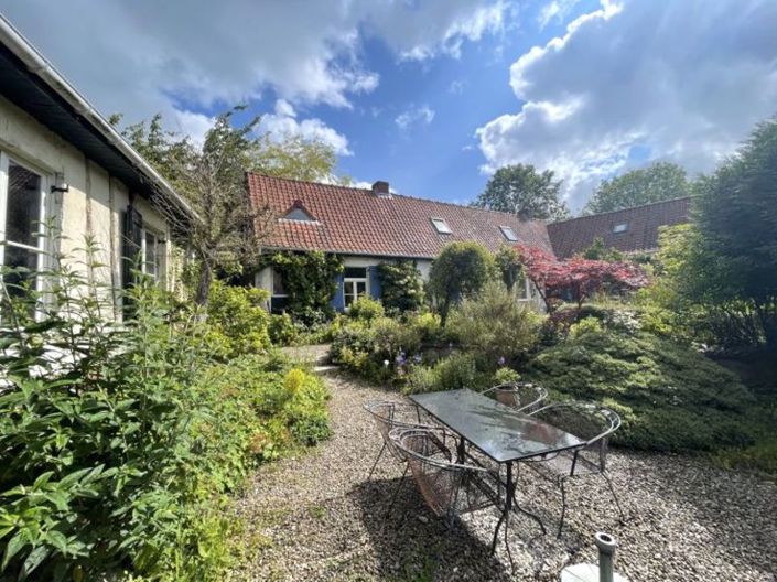 Image No.34-6 Bed Cottage for sale