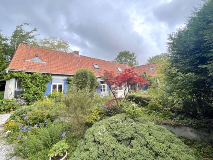 Image No.6-6 Bed Cottage for sale