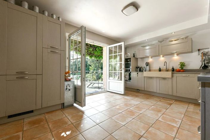 Image No.6-4 Bed Villa for sale