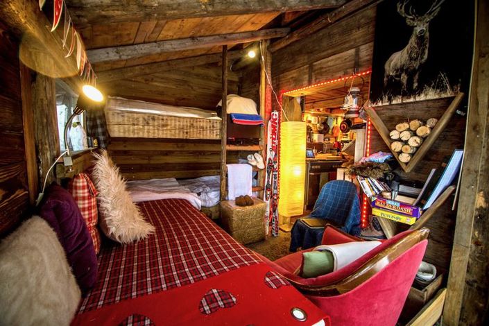 Image No.20-3 Bed Chalet for sale