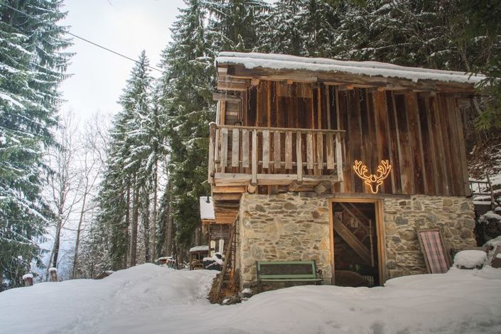 Image No.29-3 Bed Chalet for sale