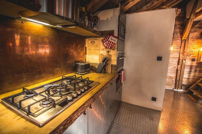 Image No.8-3 Bed Chalet for sale