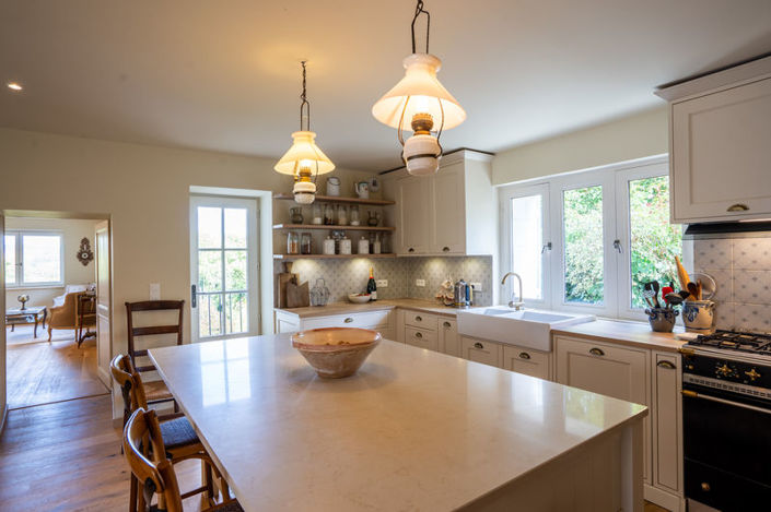 Image No.2-4 Bed Country House for sale