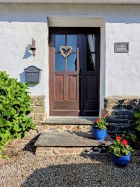 6eab3e8d-24db-494d-8386-6d1e3c5be6c5