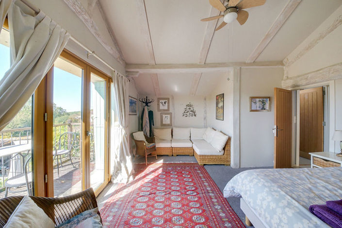 Image No.8-4 Bed House for sale