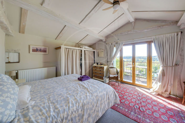 Image No.9-4 Bed House for sale