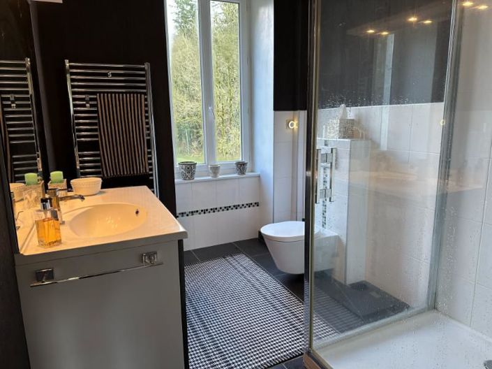 Image No.11-Maison de campagne de 6 chambres à vendre à Vire