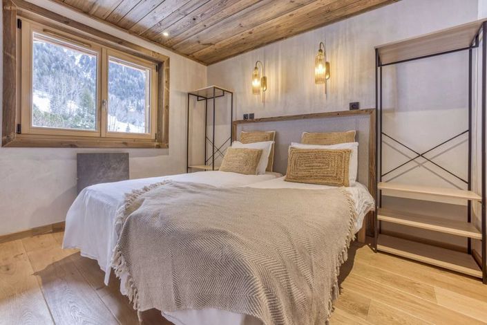 Image No.9-4 Bed Property for sale