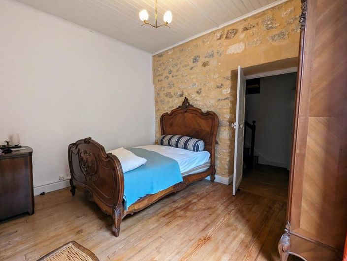 Image No.7-4 Bed House for sale